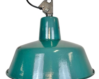 Lampe d'Usine Industrielle Verte en Émail avec Plateau en Fonte, 1960s