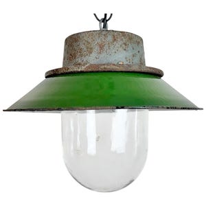 Lampada a sospensione industriale in ghisa e smalto verde, anni &#39;60