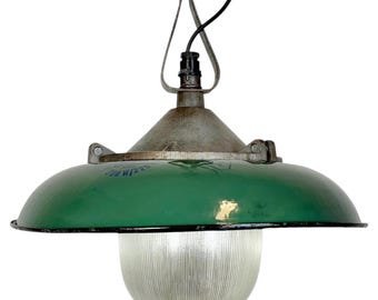 Industriële groen geëmailleerde fabriekshanglamp van gietijzer, jaren 60