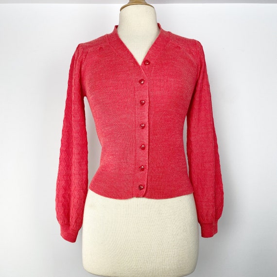 60s Sheridan heart button & slight puff sleeve car