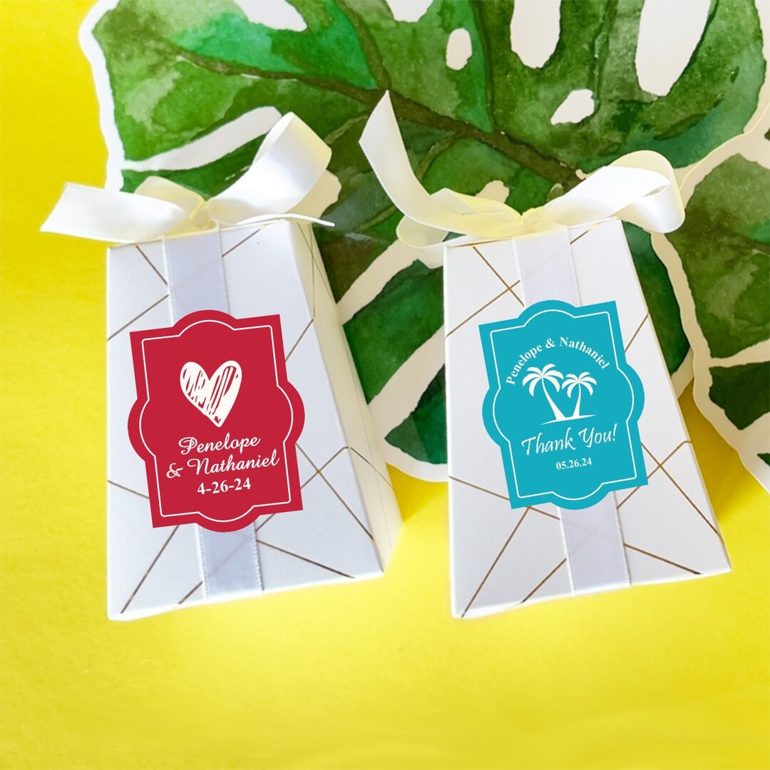 Set of 24 Personalized Triangle Pedestal Foil Pattern Boxes With