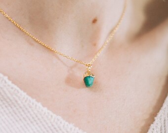 Raw Emerald Necklace Natural Emerald Pendant Necklace Raw Stone Necklace Gold Crystal Necklace Green Necklace