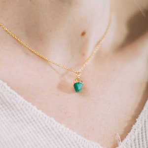 Raw Emerald Necklace Natural Emerald Pendant Necklace Raw Stone Necklace Gold Crystal Necklace Green Necklace
