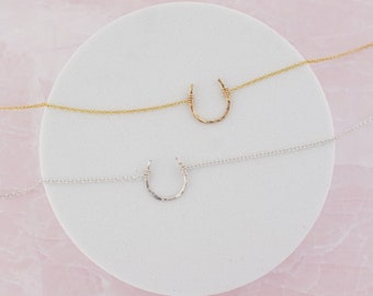 Horseshoe Necklace Lucky Necklace Horse Jewelry Preppy Jewelry Necklaces for Her Minimalist Necklace Equestrian Jewelry