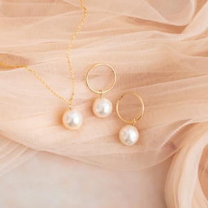Pearl Jewelry Set Pearl Drop Necklace Bridal Jewelry Set 30th Anniversary Gift Set for Women Pearl Drop Earrings June Birthstone Gift