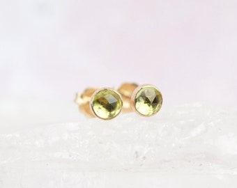 14K Gold Peridot Earrings Gold Stud Earrings Peridot Jewelry Post Earrings August Birthstone Earrings