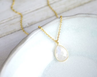 Rainbow Moonstone Pendant Necklace Moonstone Necklace Everyday Necklace Stone Necklace