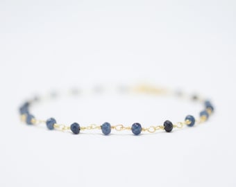 Bracciale con zaffiro, braccialetto di cristallo, braccialetto con pietra portafortuna, braccialetto con pietre preziose, braccialetto delicato, braccialetto da donna, braccialetto per compleanno di settembre