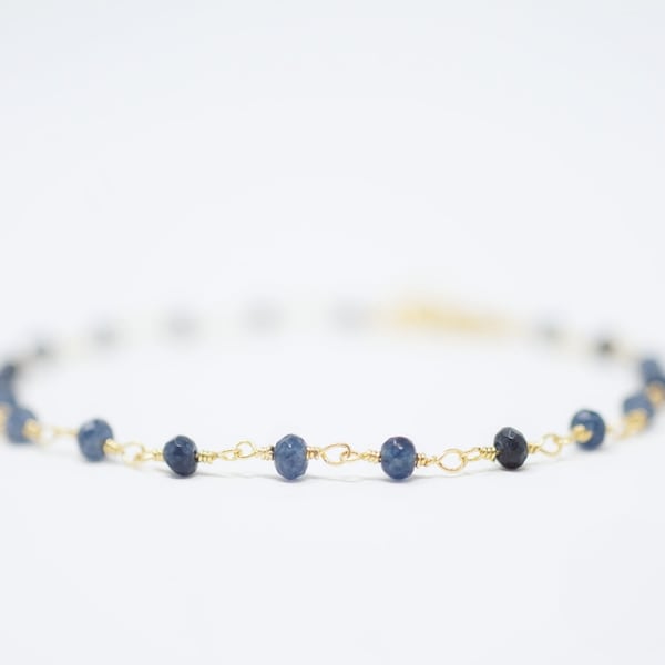 Pulseira de safira, pulseira de cristal, pulseira com pedra de nascimento, pulseira com pedras preciosas, pulseira delicada, pulseira feminina, aniversário de setembro