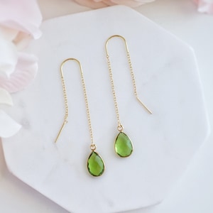 Peridot Earrings - Peridot Birthstone Thread Earrings - Threader Earrings - Dangle Earrings - Chain Earrings - Teardrop Earrings
