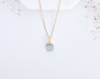Collar de aguamarina Raw Aquamarine Jewelry Collar colgante de aguamarina genuina Collar de piedra natal de marzo Collar de cristal crudo