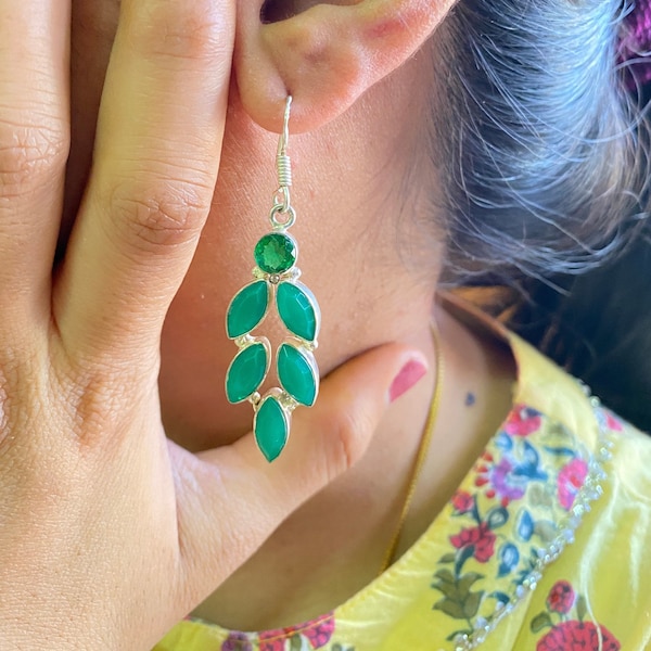 Boucles d’oreilles en pierre précieuse en onyx vert, boucles d’oreilles en onyx vert, boucles d’oreilles nuptiales, belles boucles d’oreilles en onyx vert, boucles d’oreilles en argent sterling 925