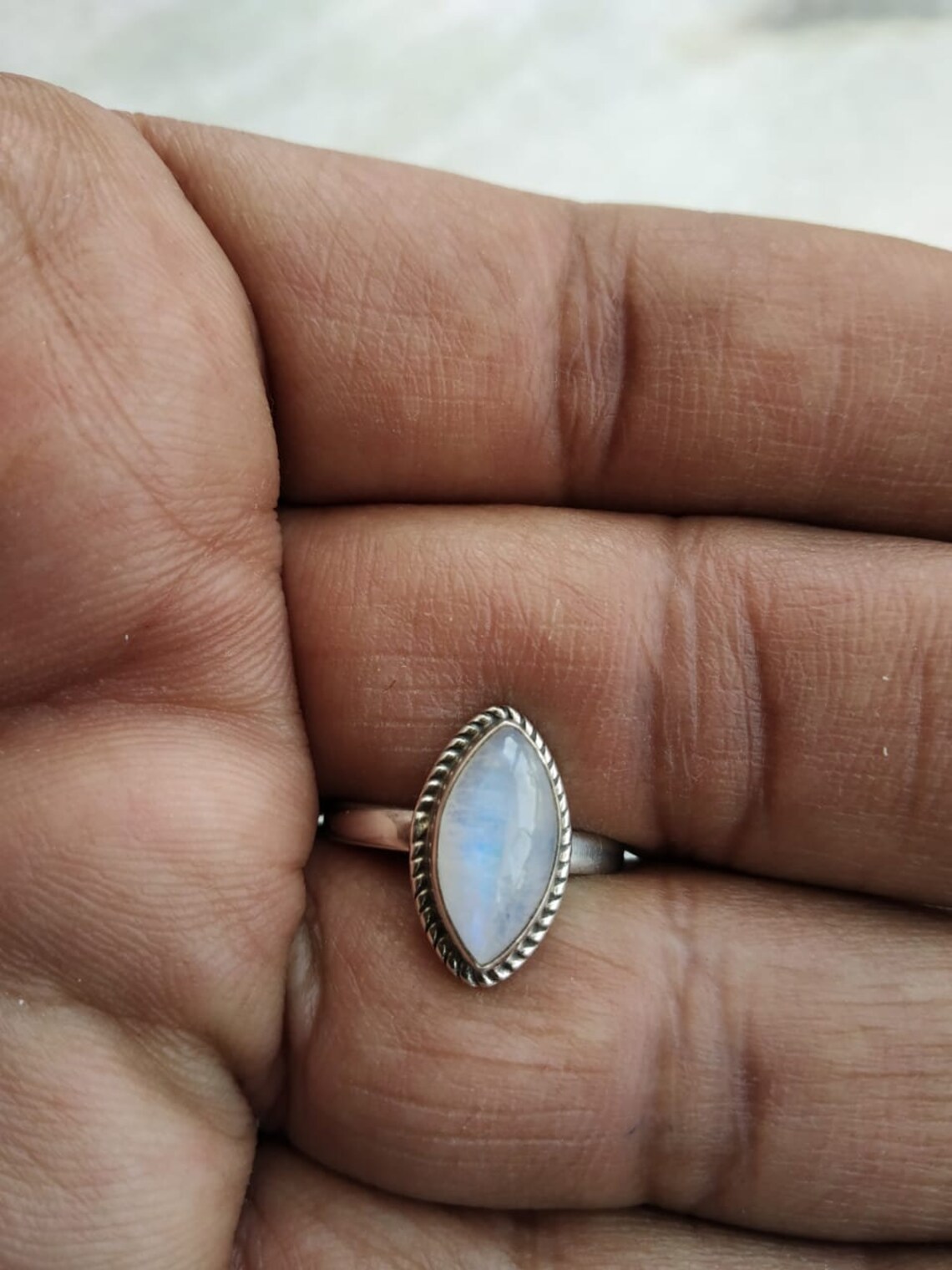 Anneau De Pierre De Lune Arc en ciel Naturel Anneau De Pierre Etsy
