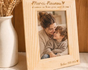 Cadre photo en bois gravé, personnalisé - Merci Nounou d'avoir si bien pris soin de moi !
