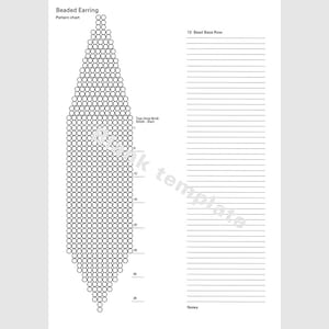 Może przedstawiać: Schemat wzoru kolczyka koralikowego z czarno-białą ilustracją projektu kolczyka. Schemat zawiera instrukcje dotyczące ściegu ceglanego z dwoma kroplami i rzędu podstawy koralików.