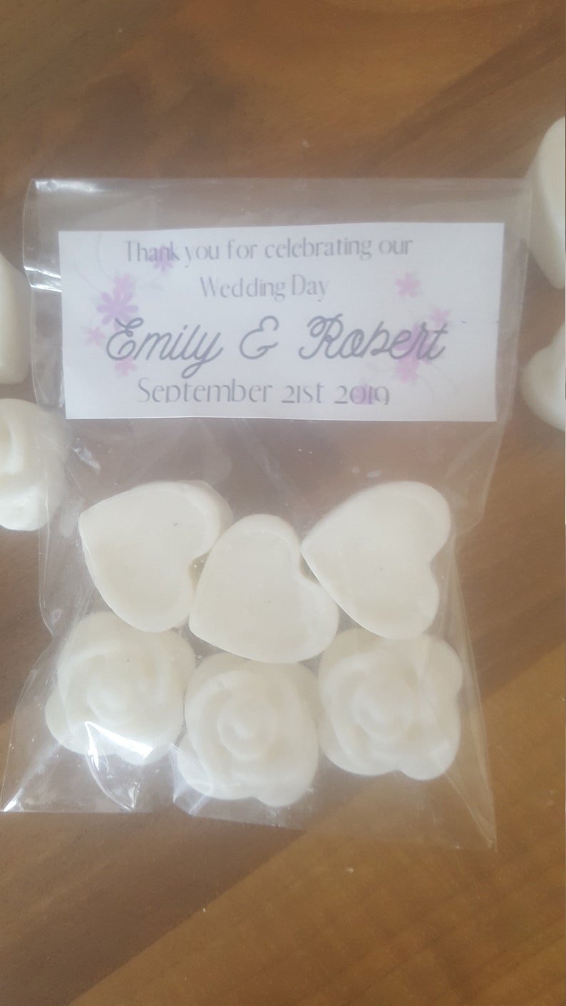 Personalised Wedding Day Heart and Flower shaped Set of 6 White Soy Wax Melt Wedding Favors