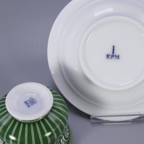 KPM Berlin - Königliche Porzellan Manufaktur - 1850s - Antique Teacup with Saucer - Excellent Condition - Vintages Store shops Design