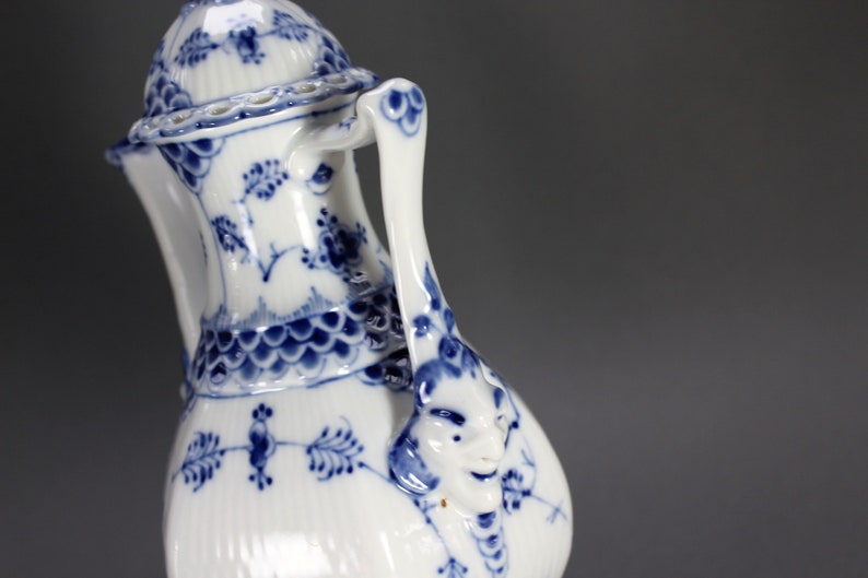 Excellent Condition Gargoyles Blue Fluted Full Lace # 1030 Royal Copenhagen Rare Coffee Pot Kettle