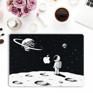 Space Macbook case Astronaut Macbook Pro 14 13 16 Air 13 M1 15 12 inch Cute Galaxy Moon Planets Stars Kawaii Funny Trendy Hard case for Boys