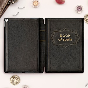Book iPad case for iPad Pro 11 12.9 3rd 10.5 Vintage iPad 10.2 7th 9.7 6th gen iPad Air 3 Mini 5 Book od Spells Old Style Look Witch cover