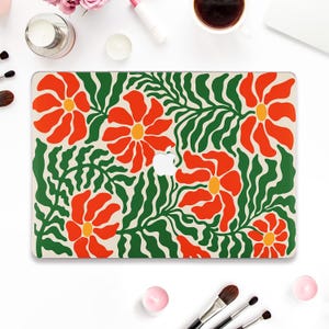 Etui na Macbooka w kwiaty w stylu boho na Macbooka Pro 13 Air 13 15 cali M2 M3 M4 Pro 14 16. Urocze, estetyczne czerwone, zielone kwiaty, liście. Dziewczęca, abstrakcyjna obudowa w kwiaty.