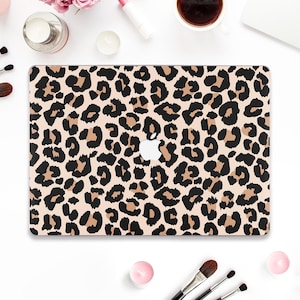 Leopard Macbook case Aesthetic Macbook Pro 13 inch Air 13 15 M2 M3 2024 Macbook Pro 14 16 Neutral trendy animal pattern Leopard print case