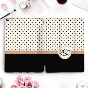 Monogram iPad-hoes aangepaste iPad Pro 11 12,9 10,2 10,5 Air 4 10,9 9,7 Mini 6 5 gepersonaliseerde esthetische polkadot patroon uniek hoesje voor meisjes