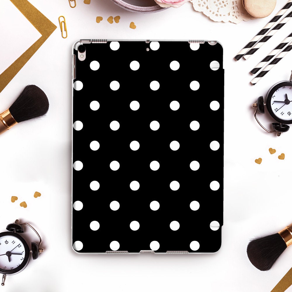 韓国かわいい【byemypie】 Dott Black iPad プロテクター iPadケース byemypie(バイマイパイ) - 海外通販のBUYMA