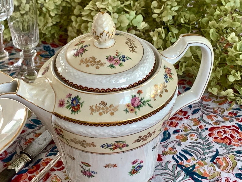 Raynaud Limoges Coffee or Teapot - Thumbnail 2