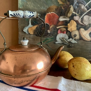 Ancienne Théière Ou Cafetière En Cuivre, France, Théière De Ferme Rustique Cottage Français