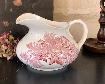 Jarra francesa antigua de piedra de hierro: Jarrón de loza roja con diseño floral