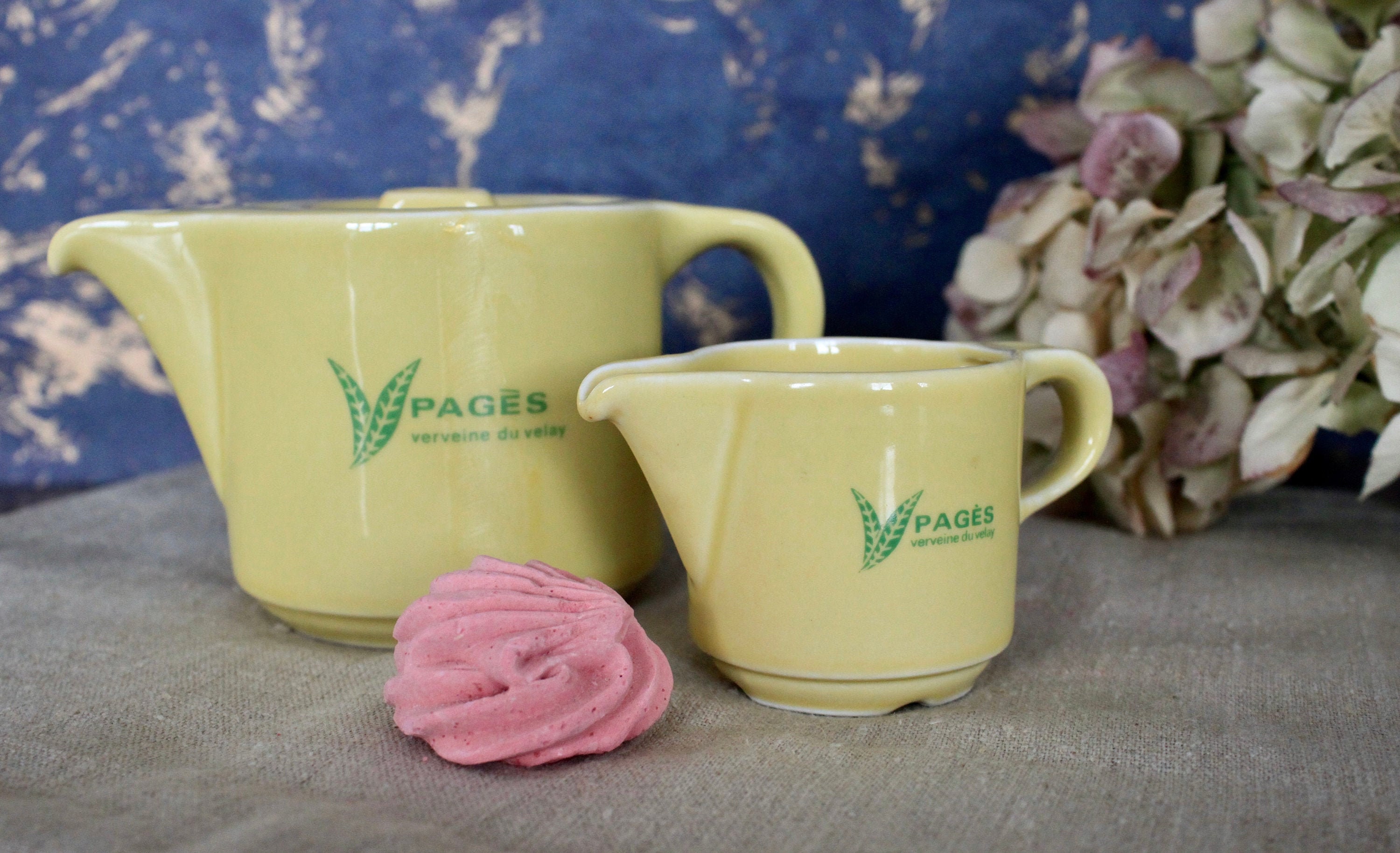 Ensemble de Français Vintage Pillivuyt Tea Set Bistro Teapot & Milk Jug