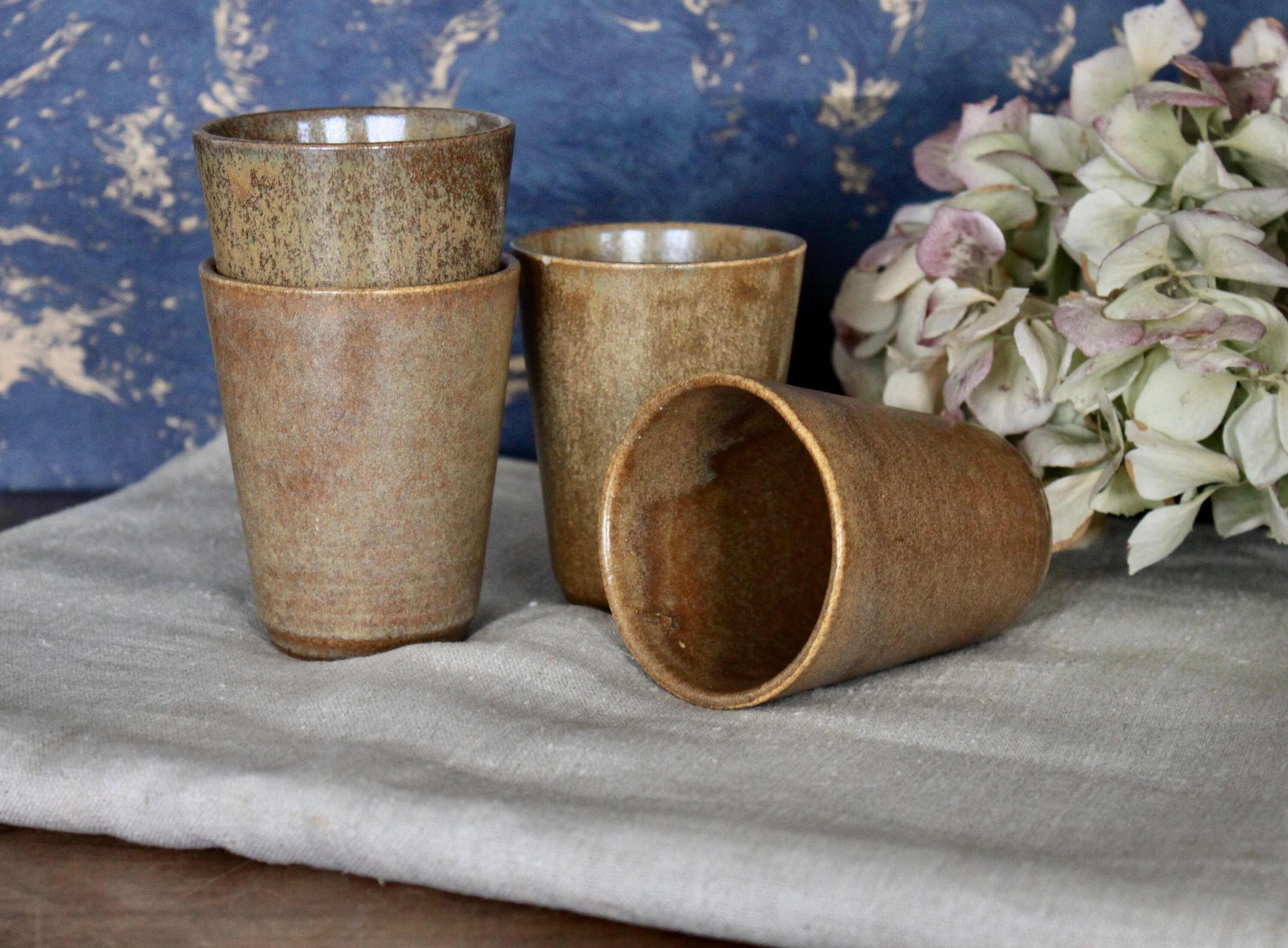 Ensemble de 4 Français Vintage Digoin Gréspot Goblets Primitive Cups Wabi Sabi Cups