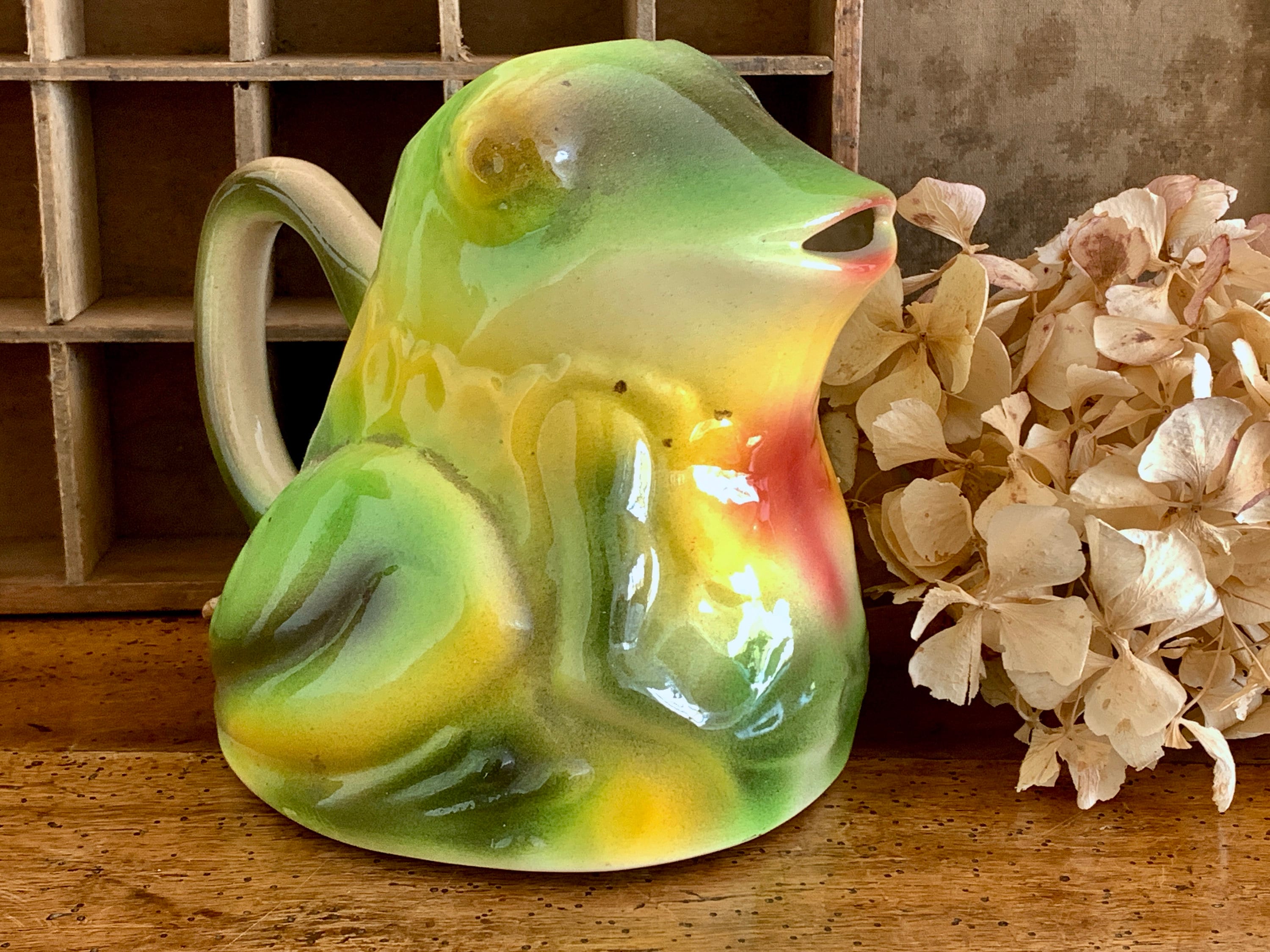 Français Vintage en Forme de Grenouille en Majolique Pichet Céramique Frog Jug Français Country Deco