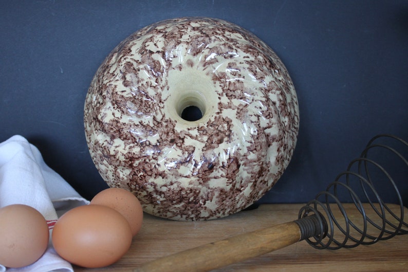 Rustic Antique Ceramic Marbled Cake Mold Primitive Terracotta Bundt Pan