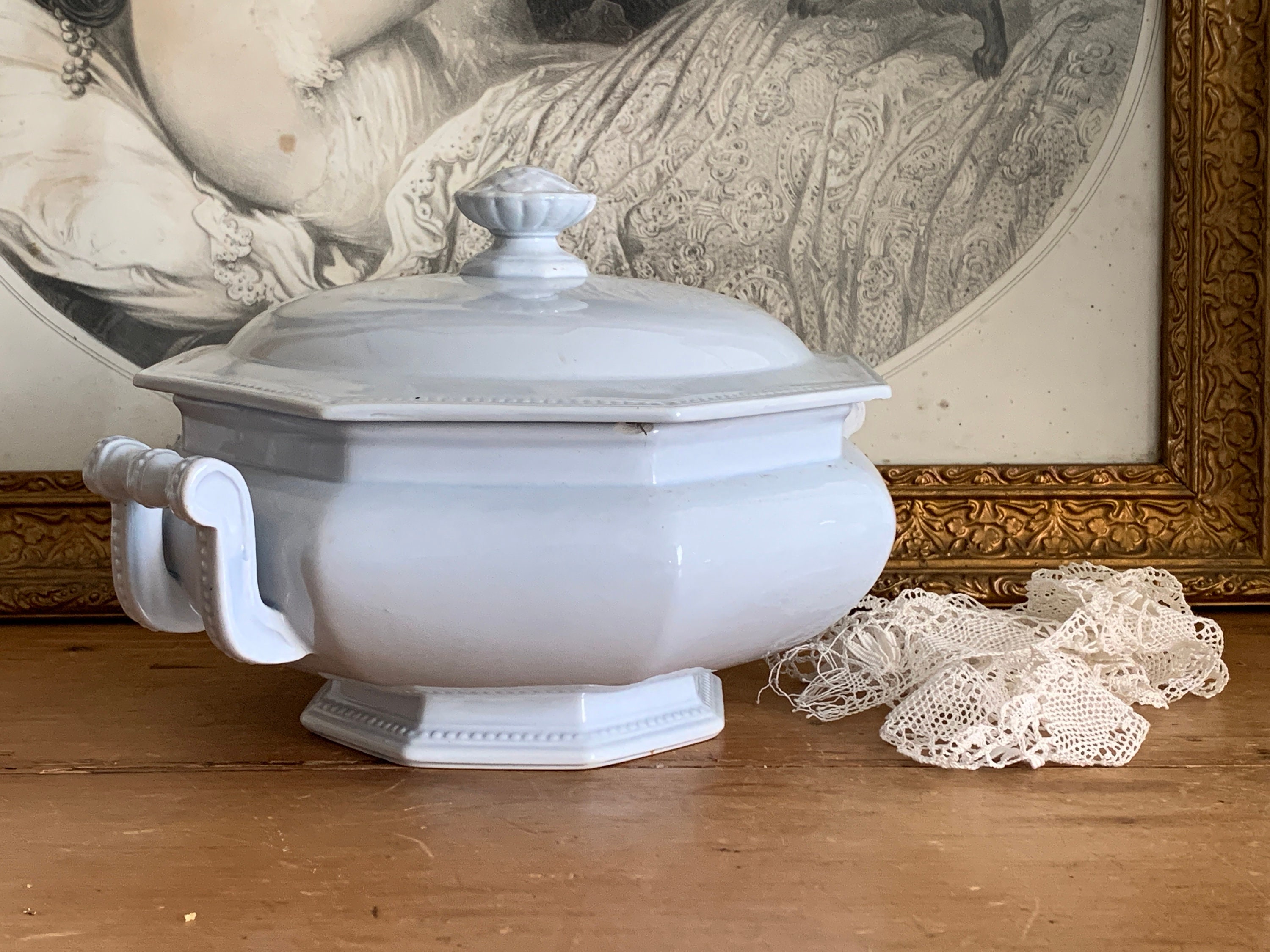 Immense Antique Français Creil&montereau Octogonal Tureen Perlé Bleu/Gris Perle Tureen