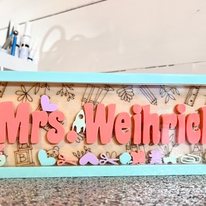 Acrylic Shaker Teacher Name Plate