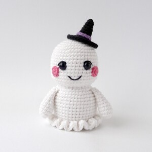 Friendly Ghost Amigurumi Crochet Pattern