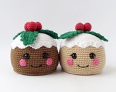 Christmas Pudding with holly leaves and berries Amigurumi Crochet Pattern