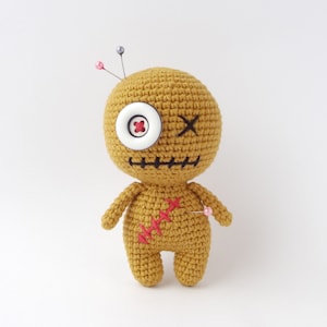 Cute voodoo doll crochet pattern