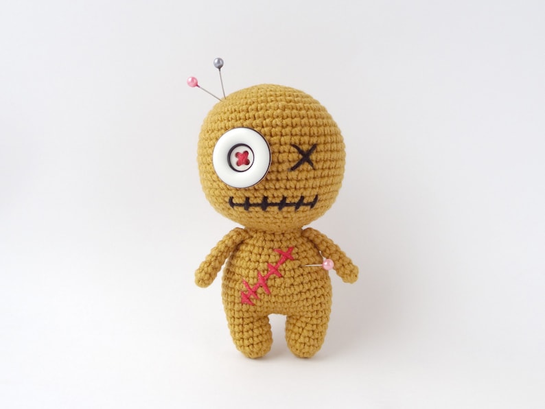 Cute voodoo doll crochet pattern