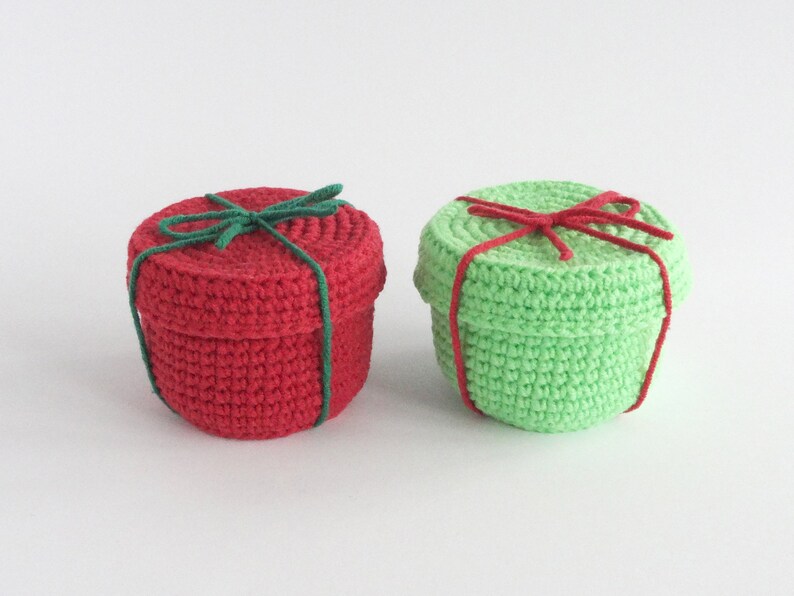 crochet gift box pattern