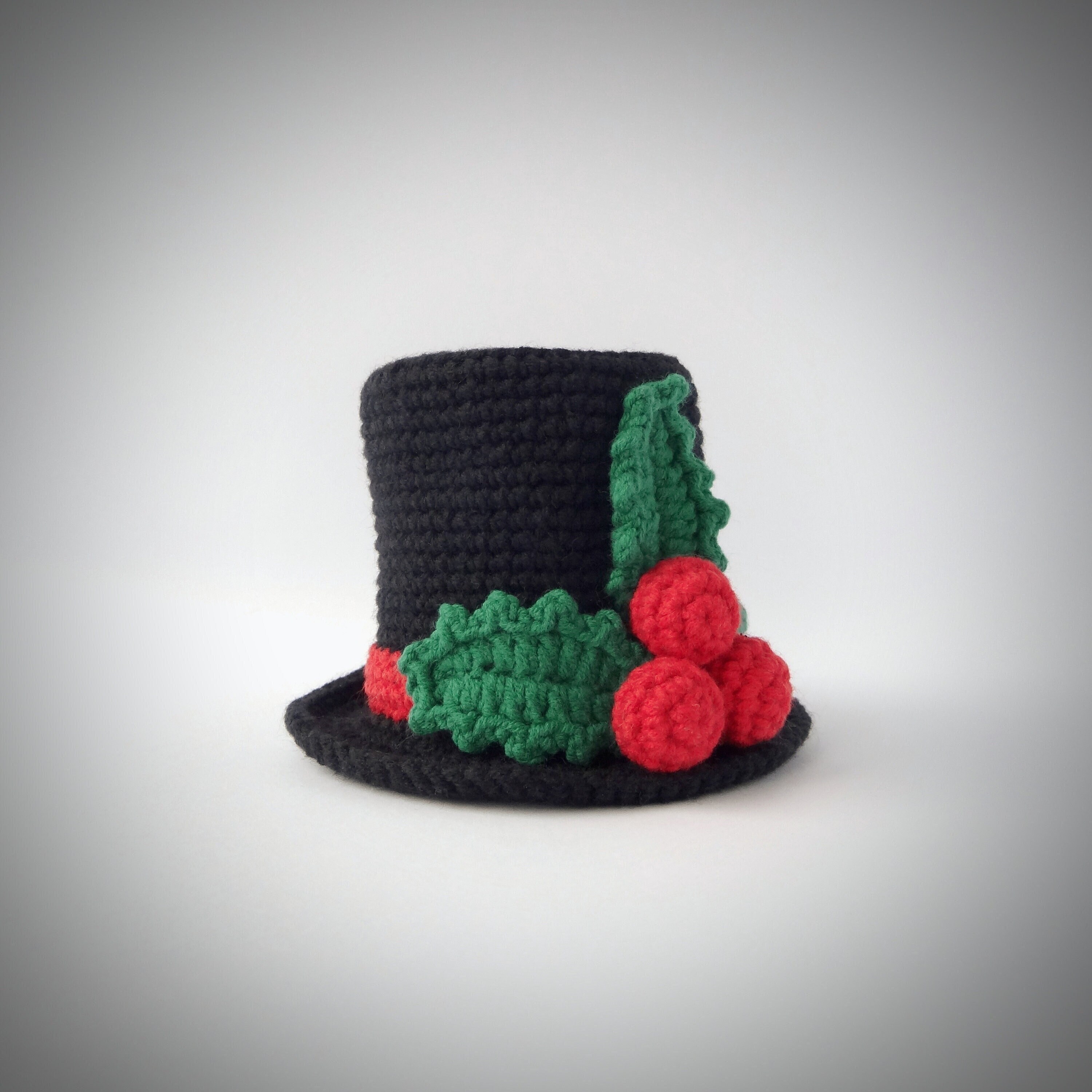 Free crochet pattern: Snowman and top hat