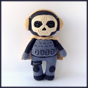 Special Forces Operator Crochet Pattern amigurumi military doll in a skull mask