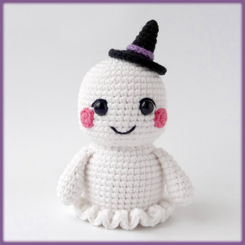 Cute Amigurumi Ghost Crochet Pattern
