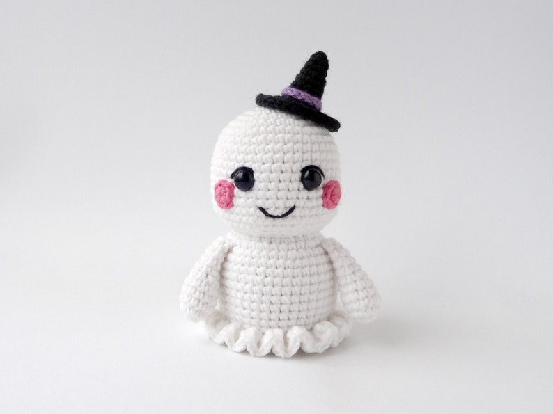 Friendly Ghost Amigurumi Crochet Pattern