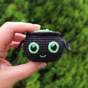 Amigurumi cauldron Crochet Pattern