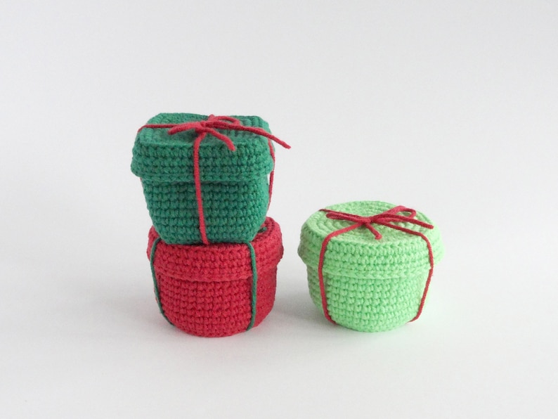 Gift Box Crochet Pattern