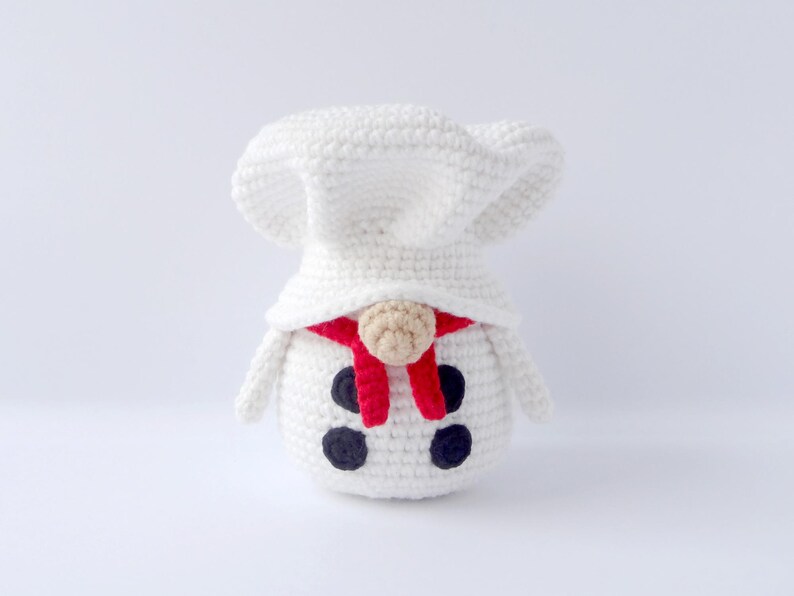 Crochet gnome chef