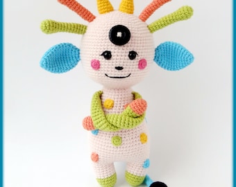 Cute amigurumi monster doll Crochet Pattern - Ly